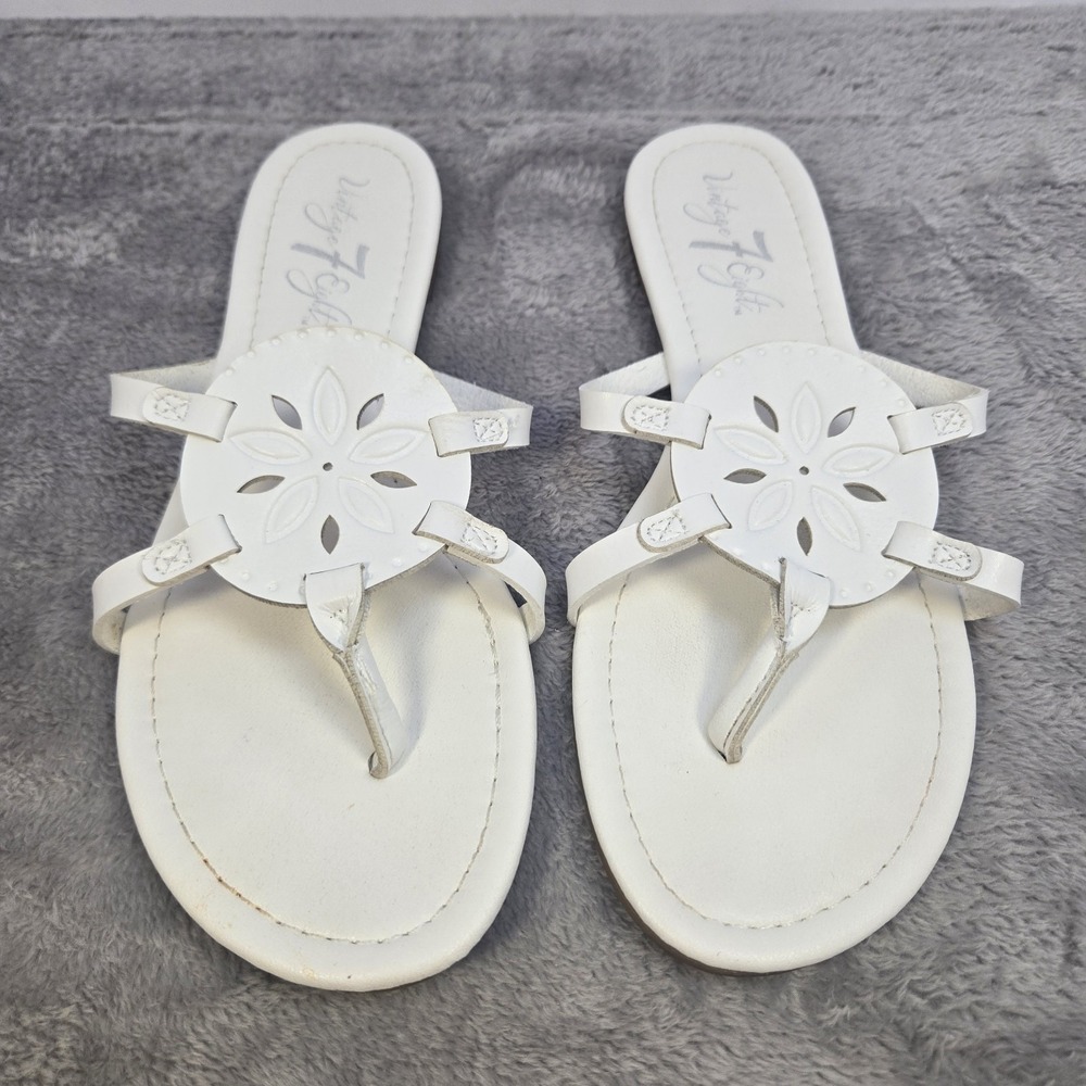 Vintage 7 Eight Crescent White Floral Medallion Flat Thong Sandals WP01147W 9M